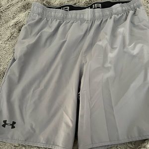 Mens Under Armour athletic shorts. Gray. Size XL